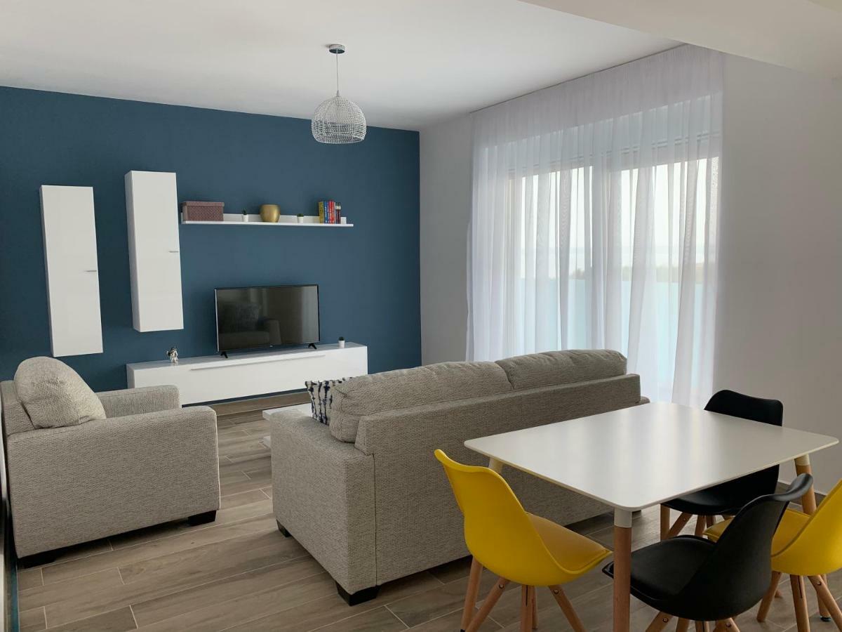 Vela Luxury Sea View Apartments - Marina Surf 那沃达利 外观 照片