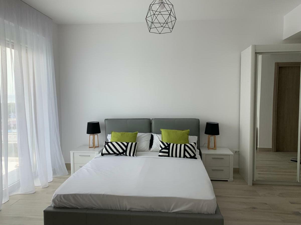 Vela Luxury Sea View Apartments - Marina Surf 那沃达利 外观 照片