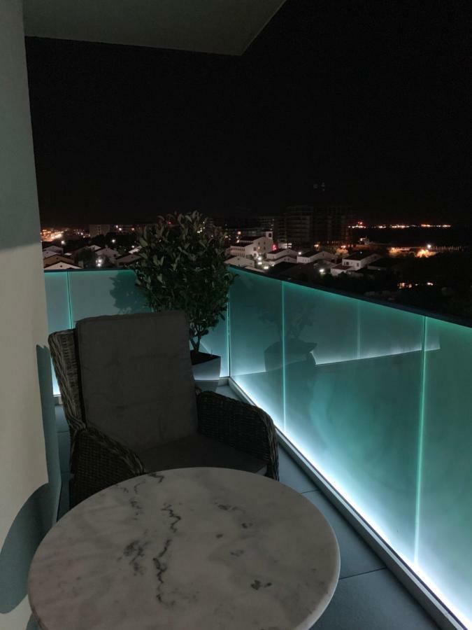 Vela Luxury Sea View Apartments - Marina Surf 那沃达利 外观 照片
